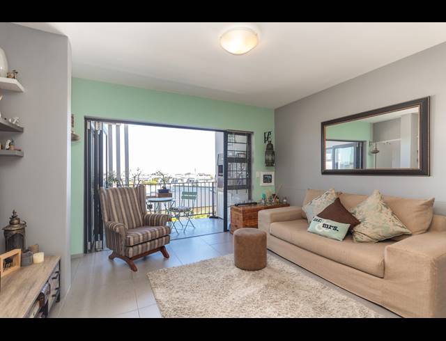 2 BEDROOM APARTMENT SOLD IN BURGUNDY ESTATE